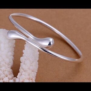 Silver Water Drop Adjustable Bracet